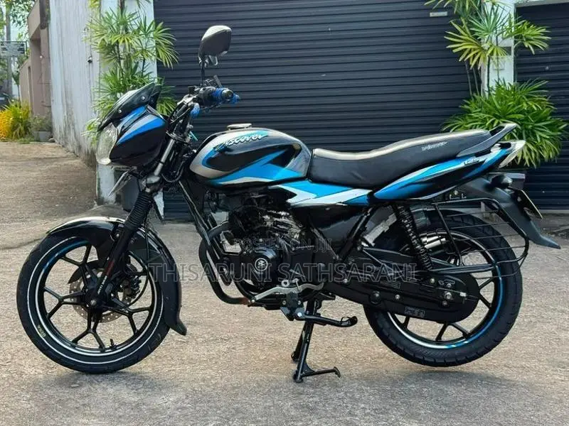 Bajaj Discover 125 2023