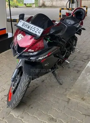 Yamaha R15 2019