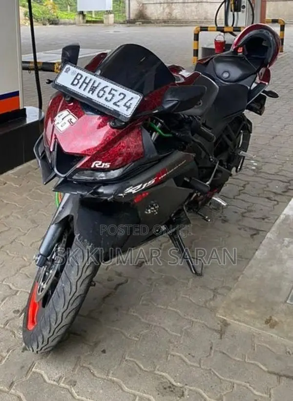 Yamaha R15 2019