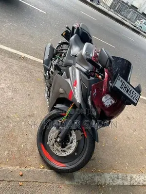 Yamaha R15 2019