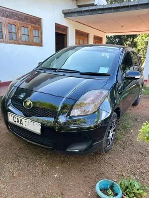 Toyota Vitz 2010
