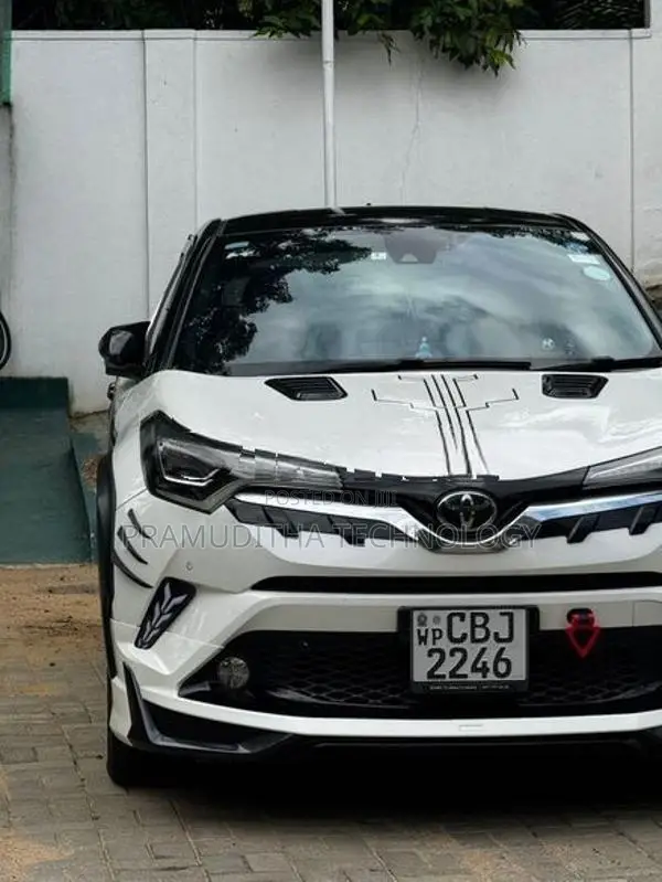 Toyota CHR NGX 50 2019