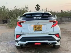 Toyota CHR NGX 50 2019