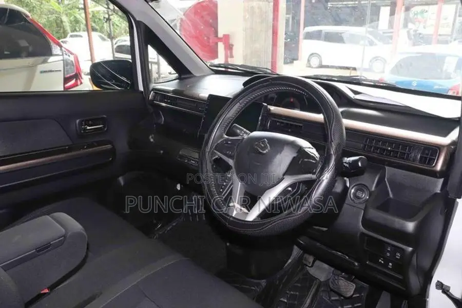 Suzuki Wagon R Custom Z 2023