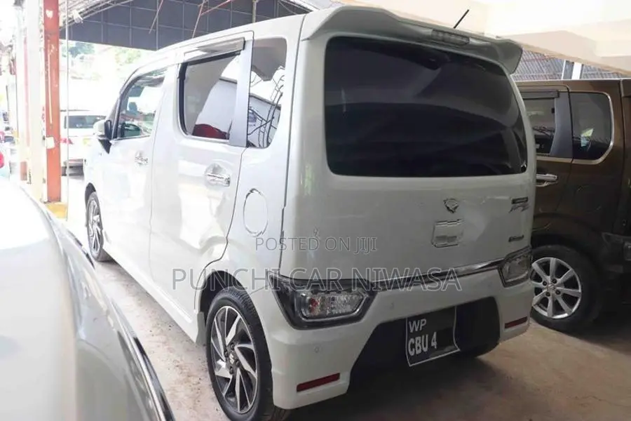 Suzuki Wagon R Custom Z 2023
