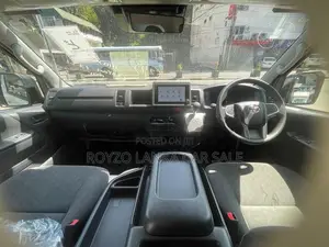 Toyota Hiace GDH223 High RooF Van 2026