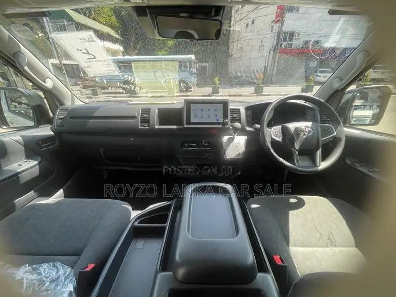Toyota Hiace GDH223 High RooF Van 2026
