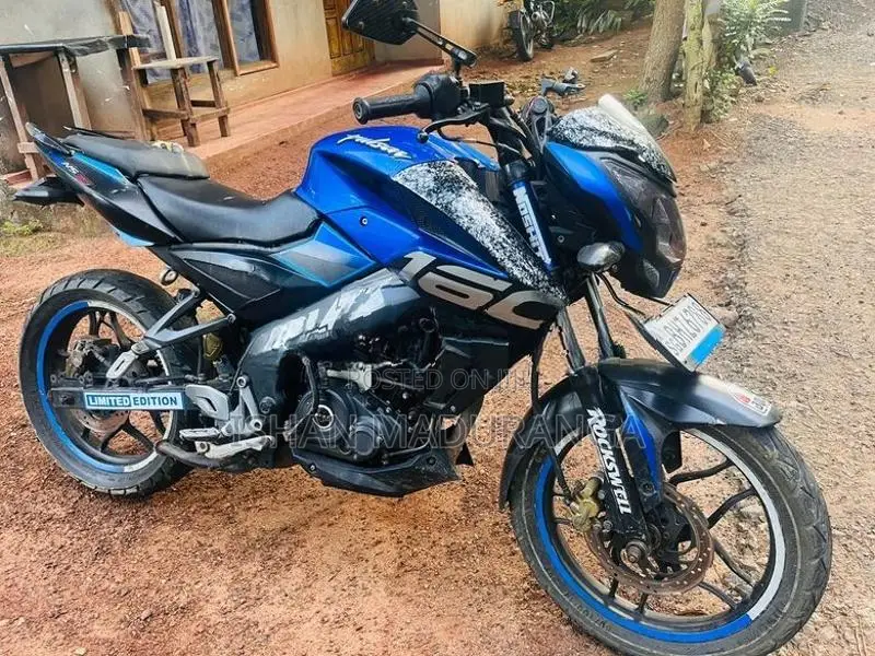 Bajaj Pulsar NS160 2018