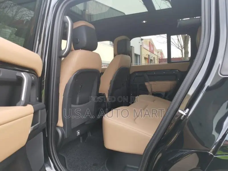 Land Rover Defender P300E UK X Dynamic 2025