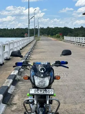 Bajaj CT100 2015