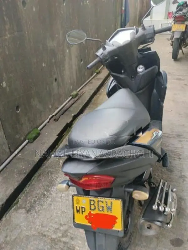 Yamaha Ray 2018