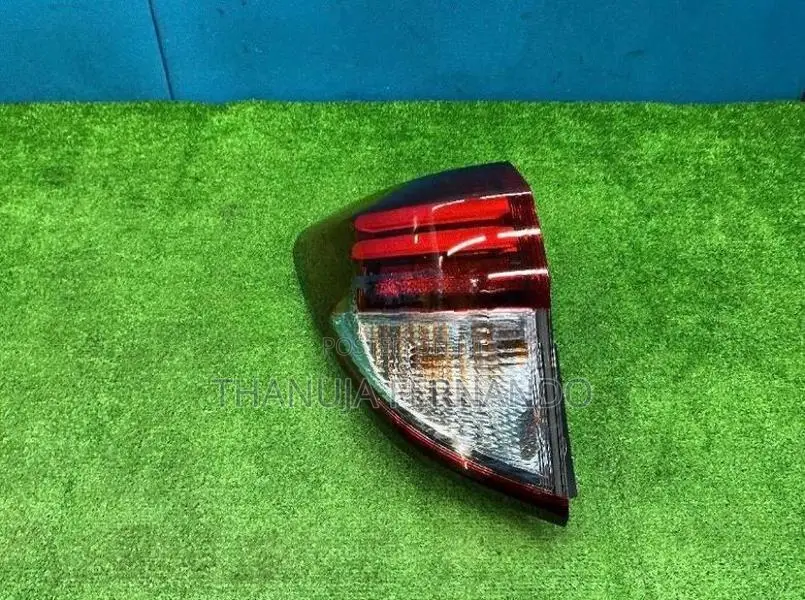 Vezel Tail Light