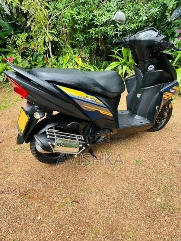 Yamaha RayZR 2018
