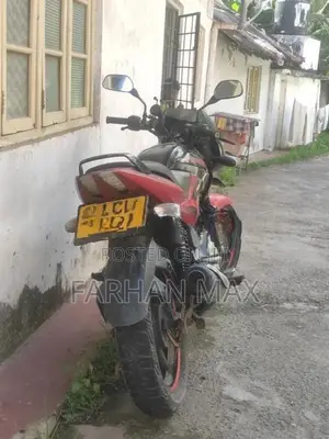 Bajaj Pulsar 150 2015