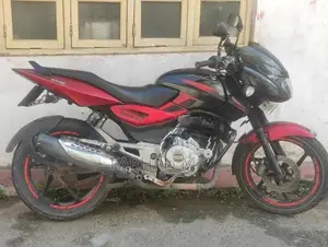 Bajaj Pulsar 150 2015