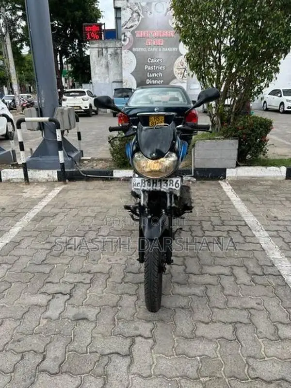Bajaj Discover 2013