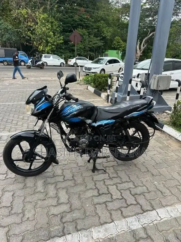 Bajaj Discover 2013
