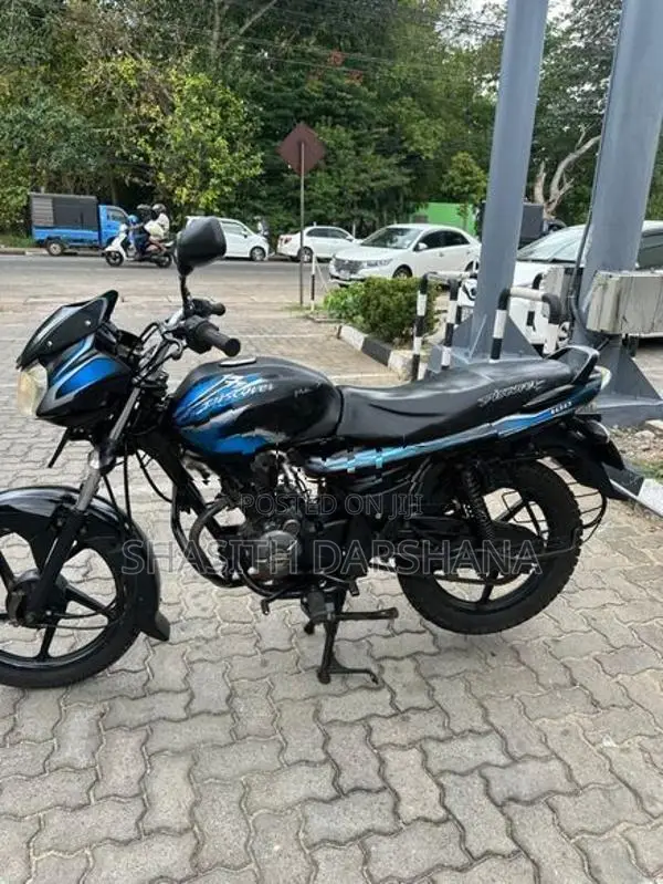 Bajaj Discover 2013