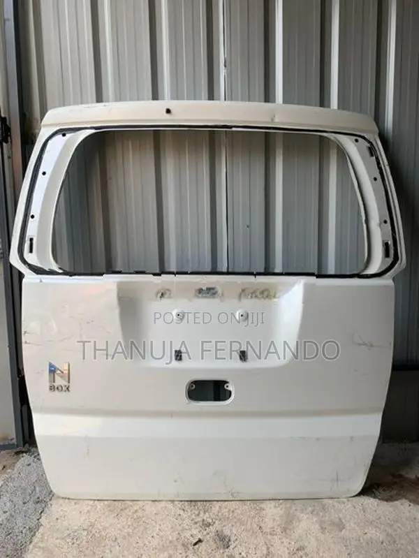 Honda N-Box Dicky Door