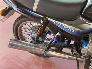Bajaj CT100 2018