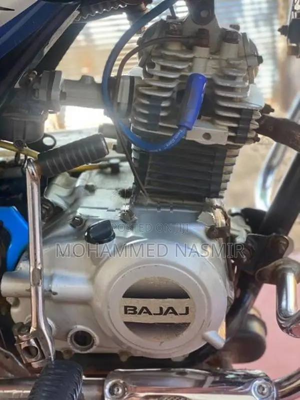 Bajaj CT100 2018