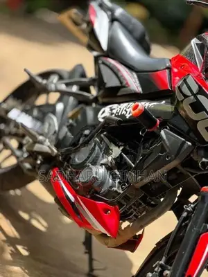 Bajaj Pulsar N160 2018