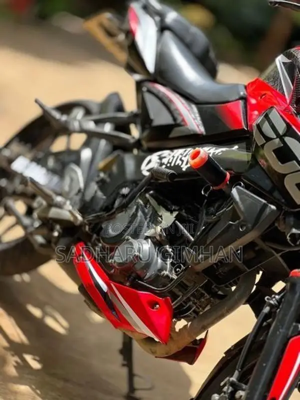 Bajaj Pulsar N160 2018
