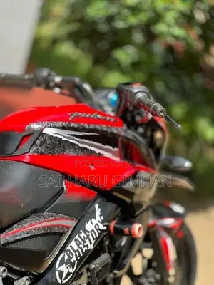 Bajaj Pulsar N160 2018