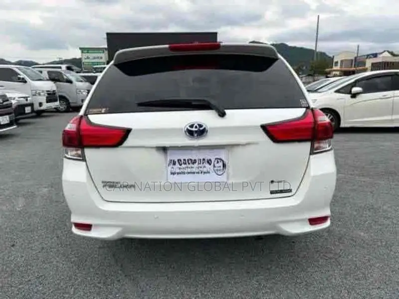 Toyota Fielder Corolla EX Hybrid 2025