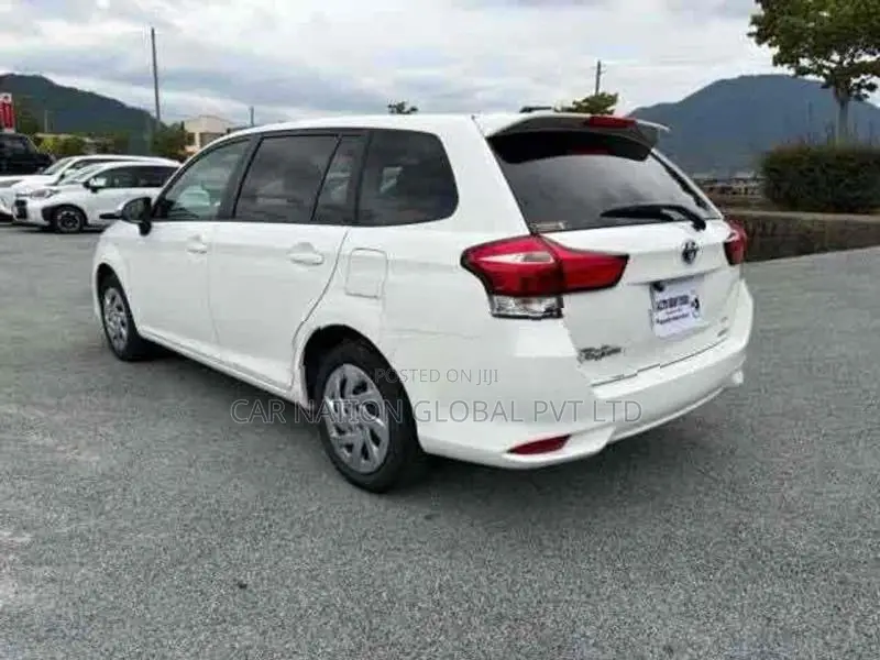 Toyota Fielder Corolla EX Hybrid 2025