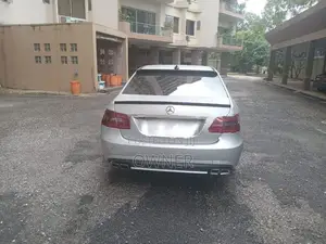 Mercedes Benz E200 CGI 2010