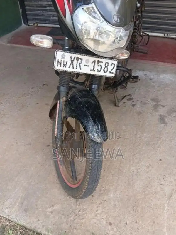 Bajaj Discover 2011