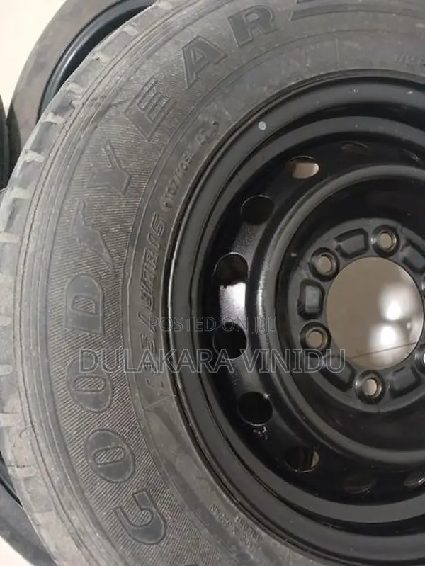 Used 195/80R15 Tire