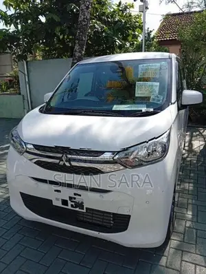Mitsubishi eK Wagon M 2024