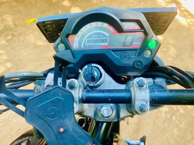 Yamaha FZ 2011
