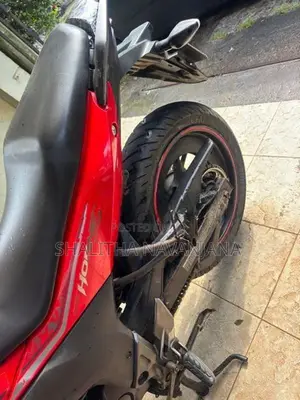 Honda CB Hornet 2017