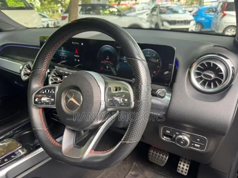 Mercedes Benz GLB 200 AMG 2020