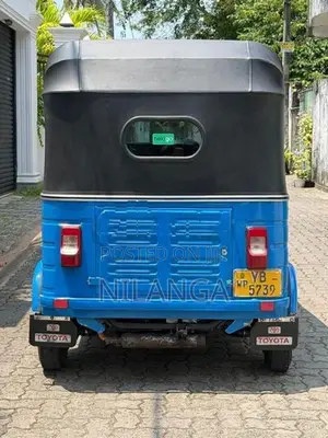 Bajaj RE Three wheelers 2010