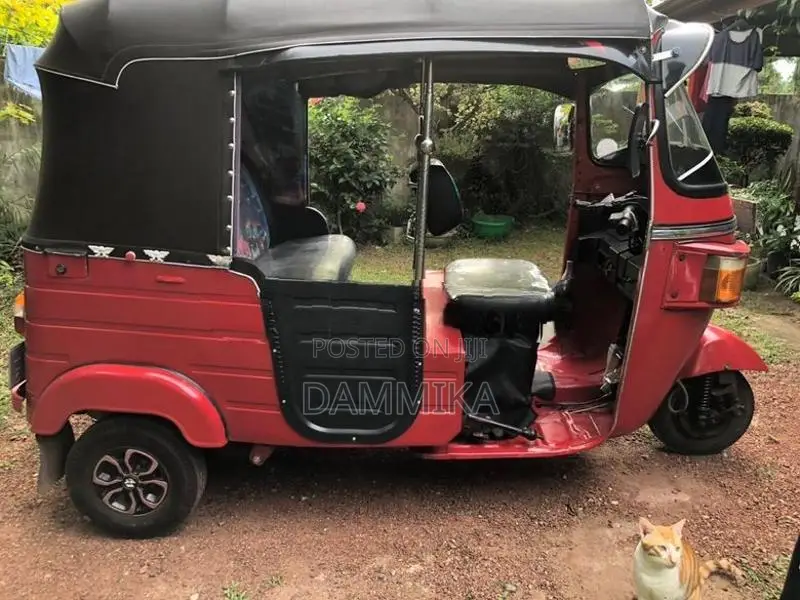 Bajaj RE 2011