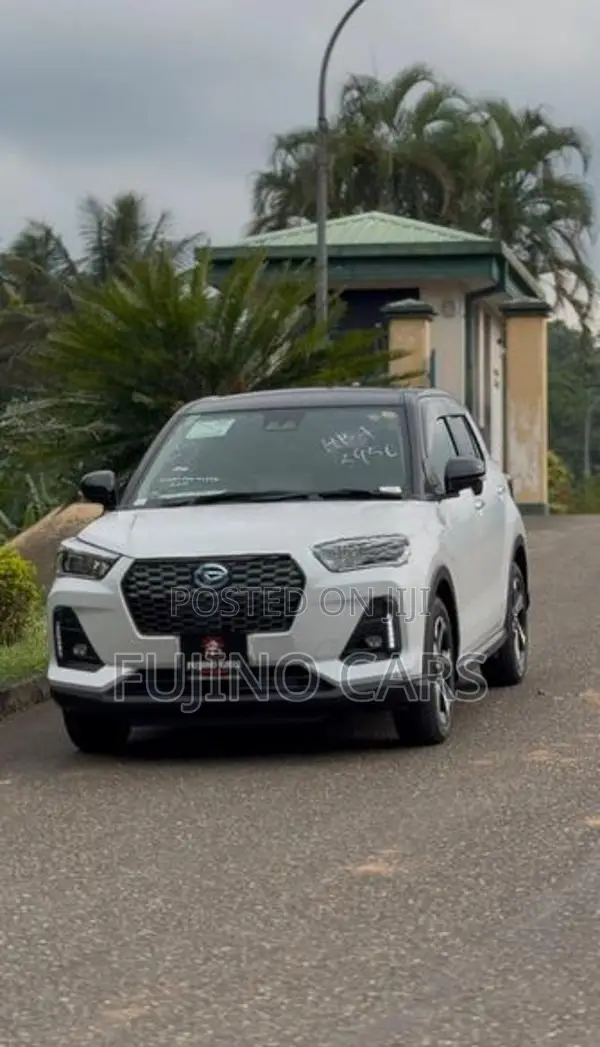 Daihatsu Rocky e-SMART 2025