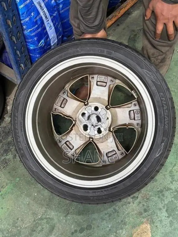 Toyota Prius Rim With Tyre