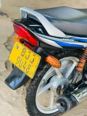 Bajaj CT100 2024
