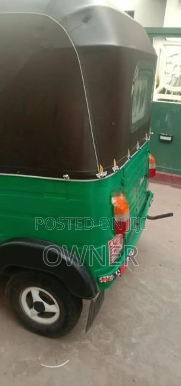 Bajaj RE 2 stoke 2005