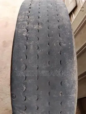 1000×20 Tire