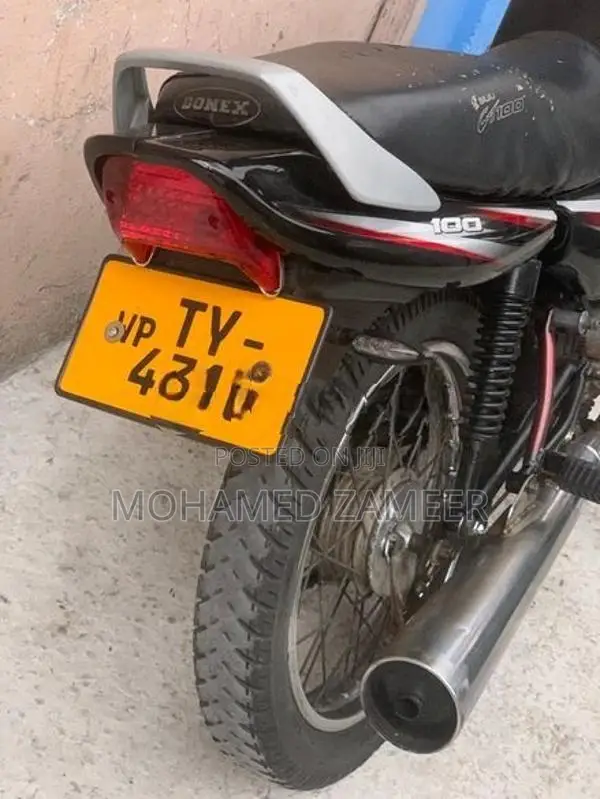 Bajaj CT100 2006