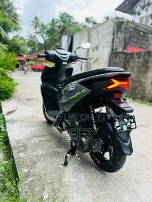 Hero Xoom 110 Combat Edition 2025