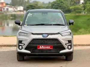 Toyota Raize HYBRID BSM 2026
