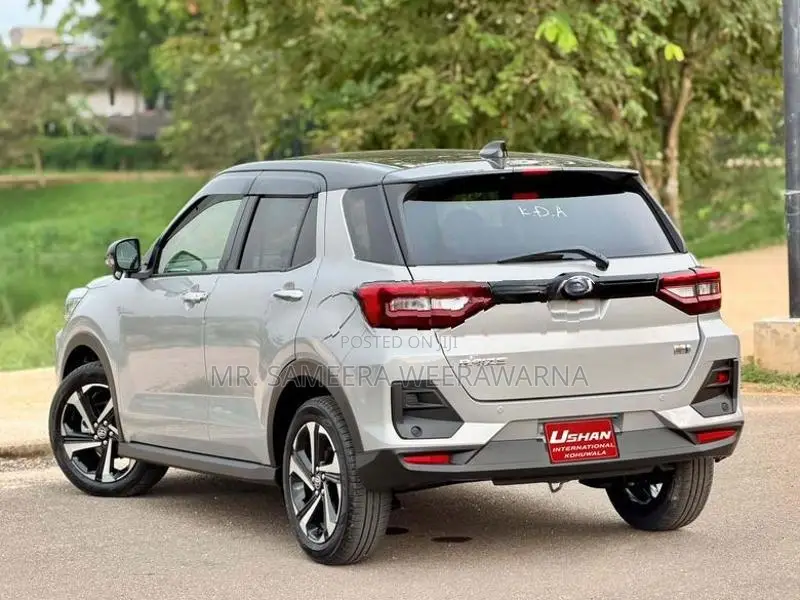 Toyota Raize HYBRID BSM 2026