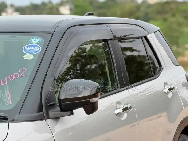 Toyota Raize HYBRID BSM 2026