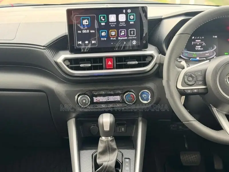Toyota Raize HYBRID BSM 2026